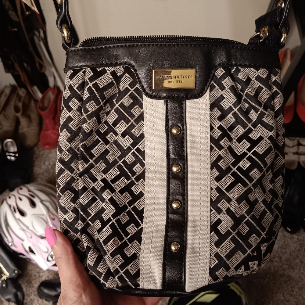 Tommy Hilfiger Crossbody